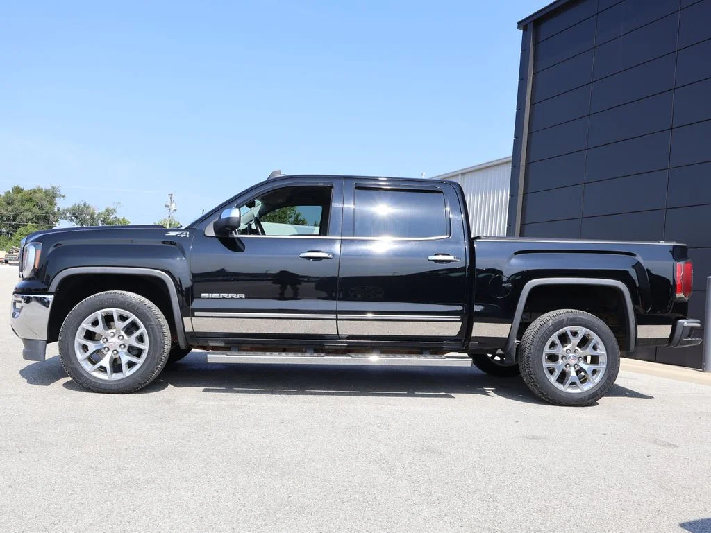 Used 2018 Black GMC SLT image 2