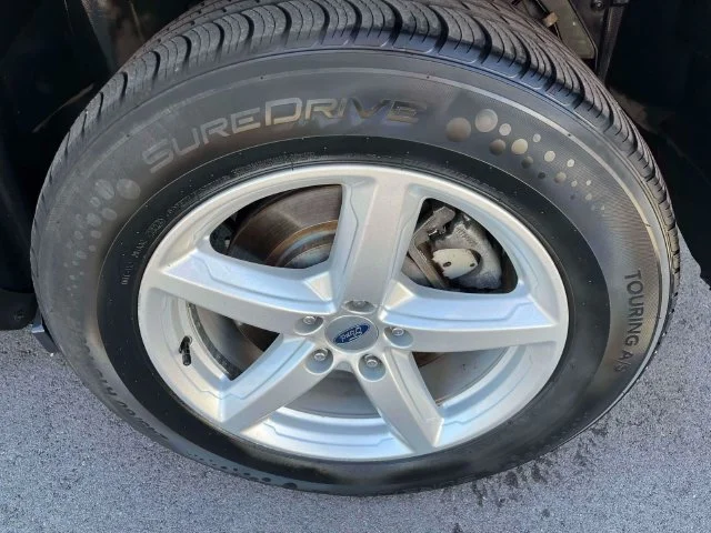 Used 2016 Blue Ford XLT image 11