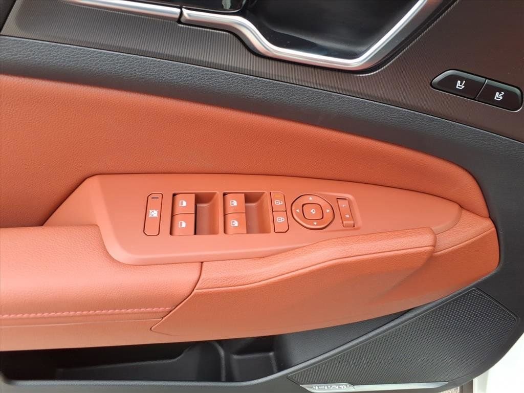 2026 Kia Sportage SX Prestige Hybrid - Photo 12