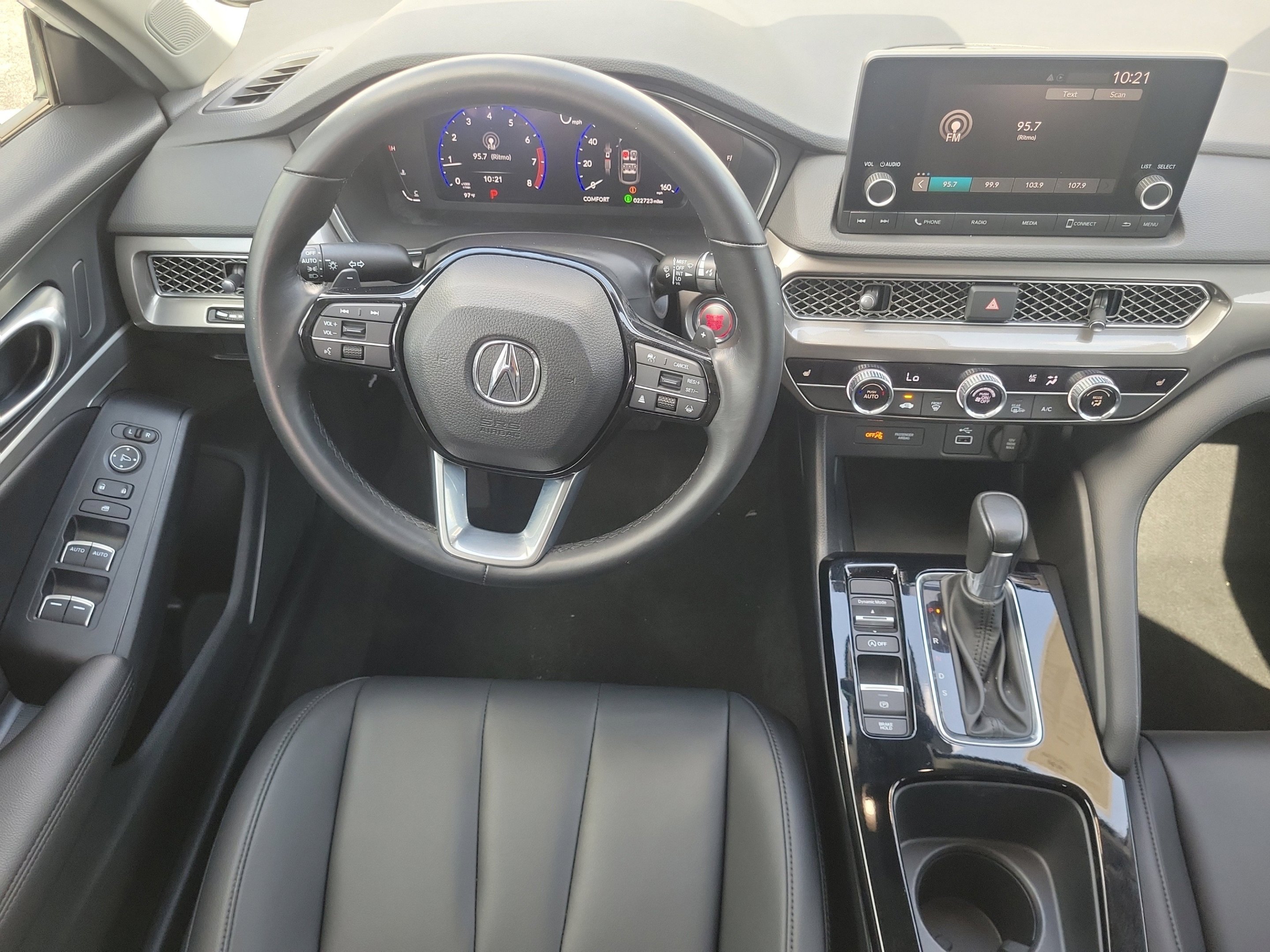 Used 2024 Platinum White Pearl Acura Base image 12