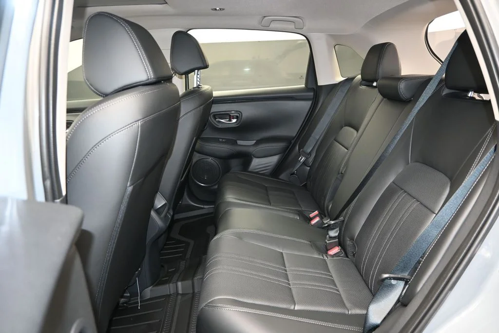 New 2027 Urban Gray Pearl Honda EX-L image 11