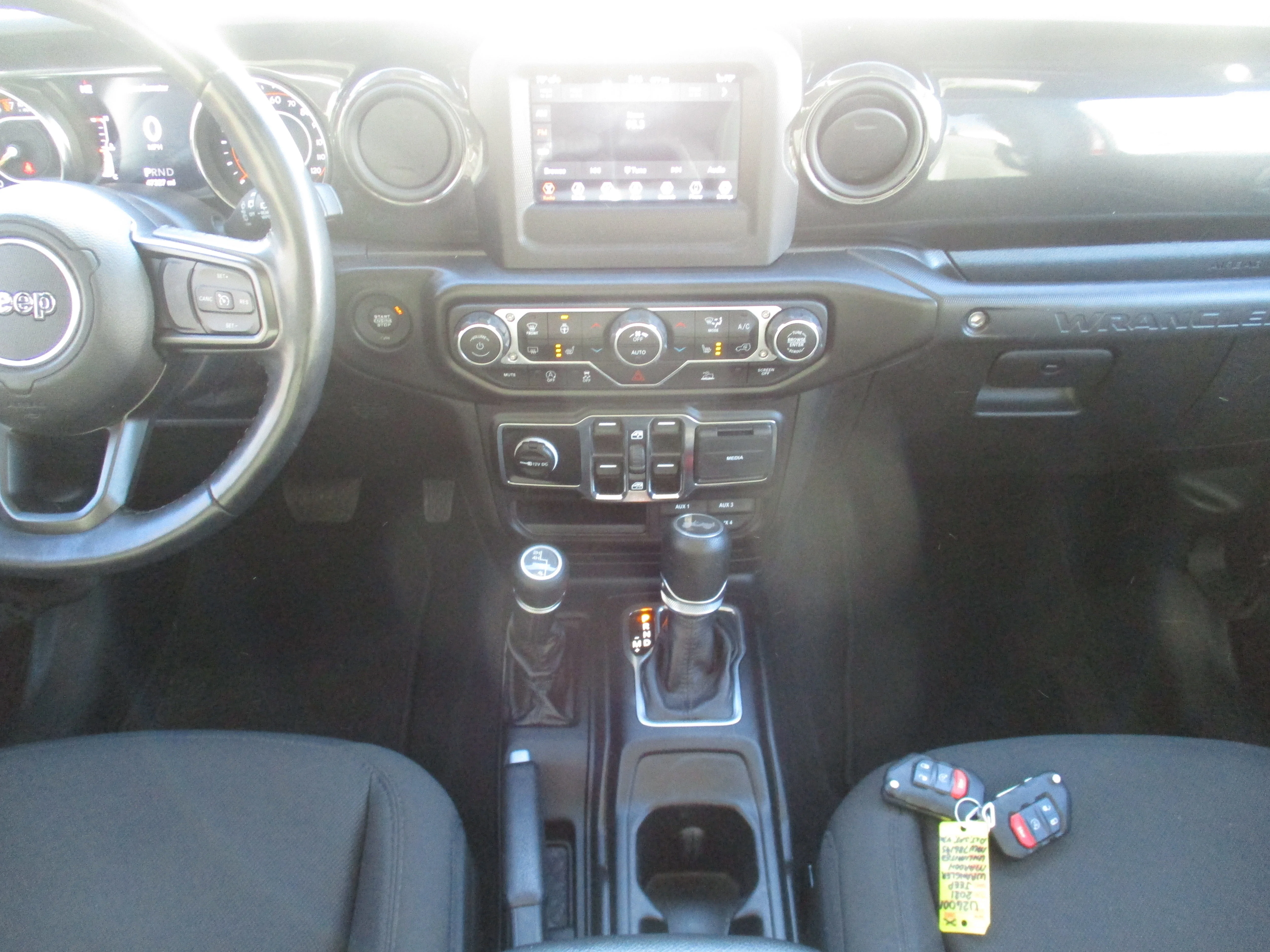 Used 2021 Snazzberry Pearlcoat Jeep Unlimited Sport Altitude image 38