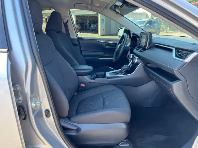 Used 2019 Silver Sky Metallic Toyota LE image 9