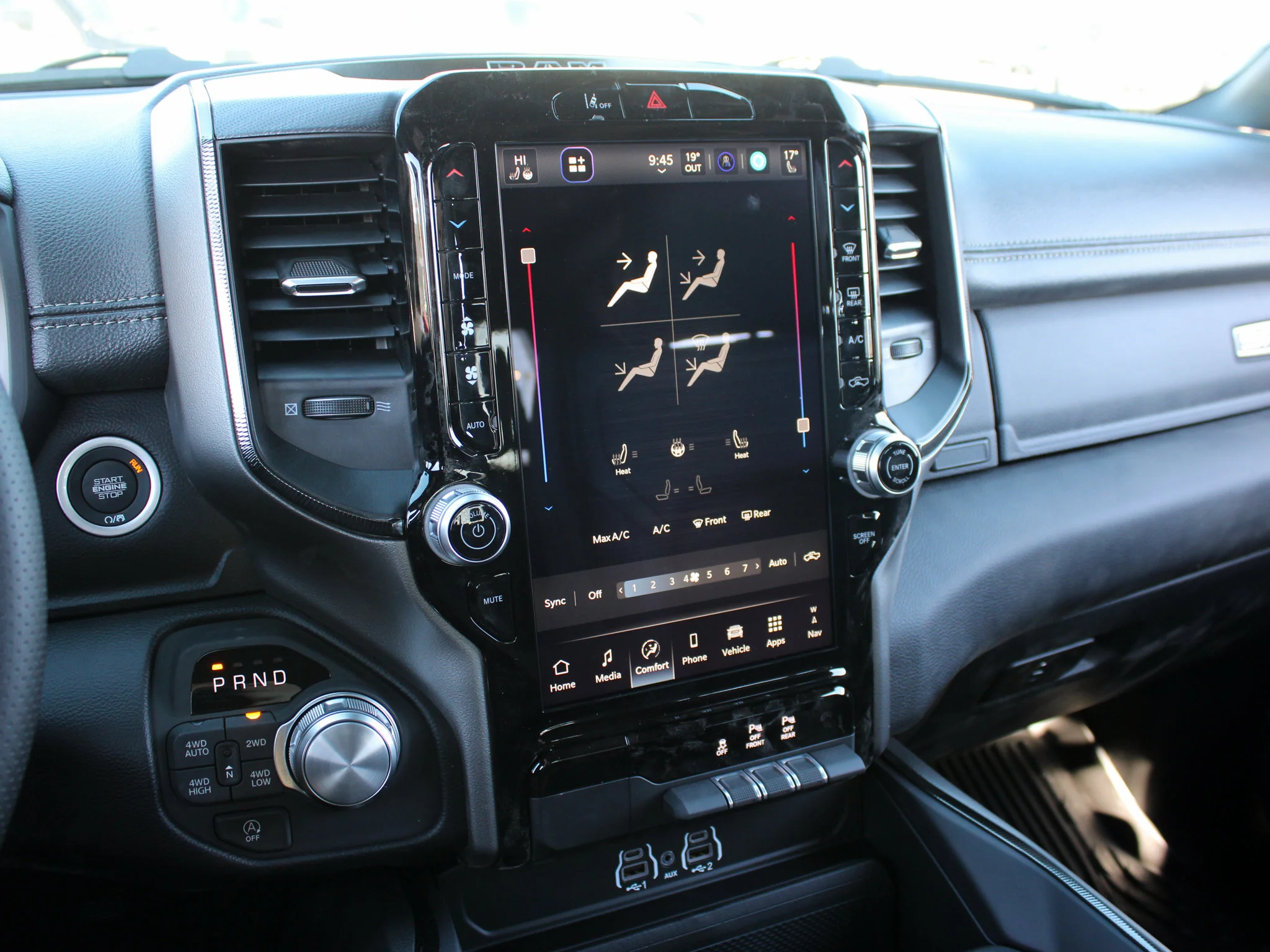 New 2026 Black RAM Sport* image 19