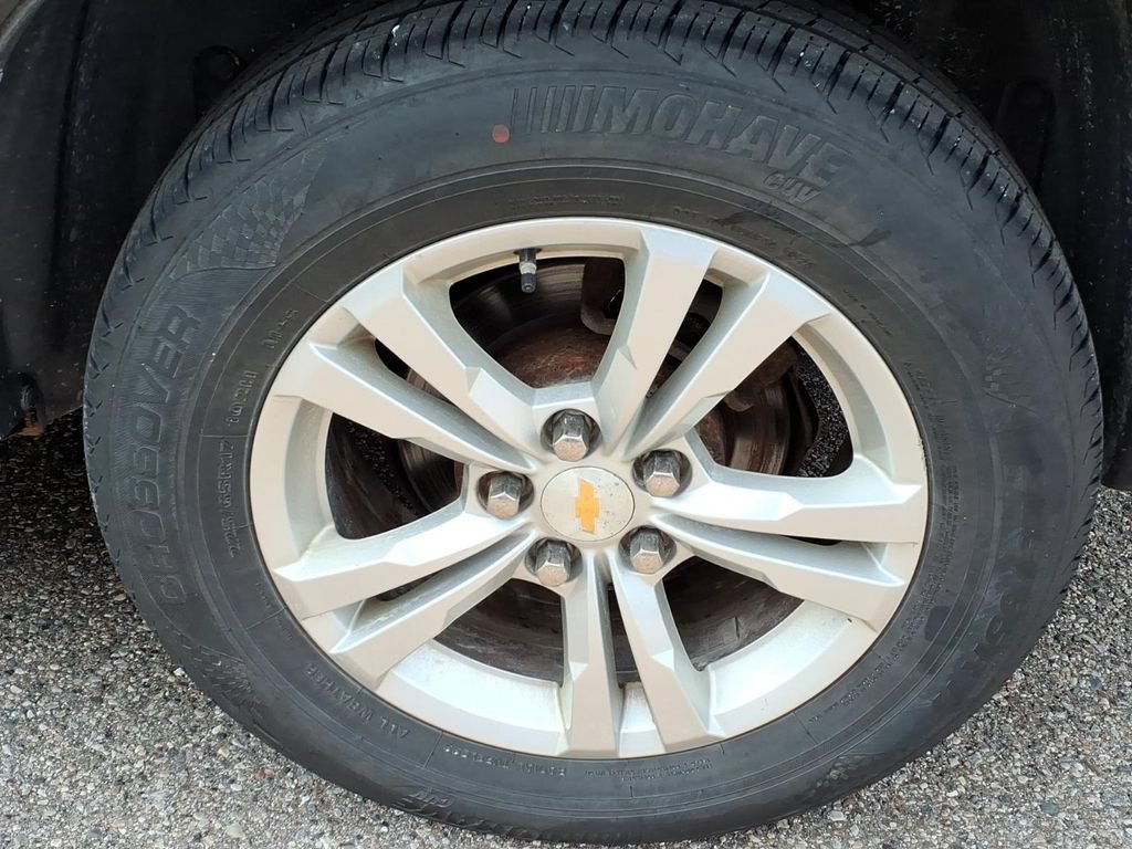 Used 2010 Black Chevrolet LS image 7