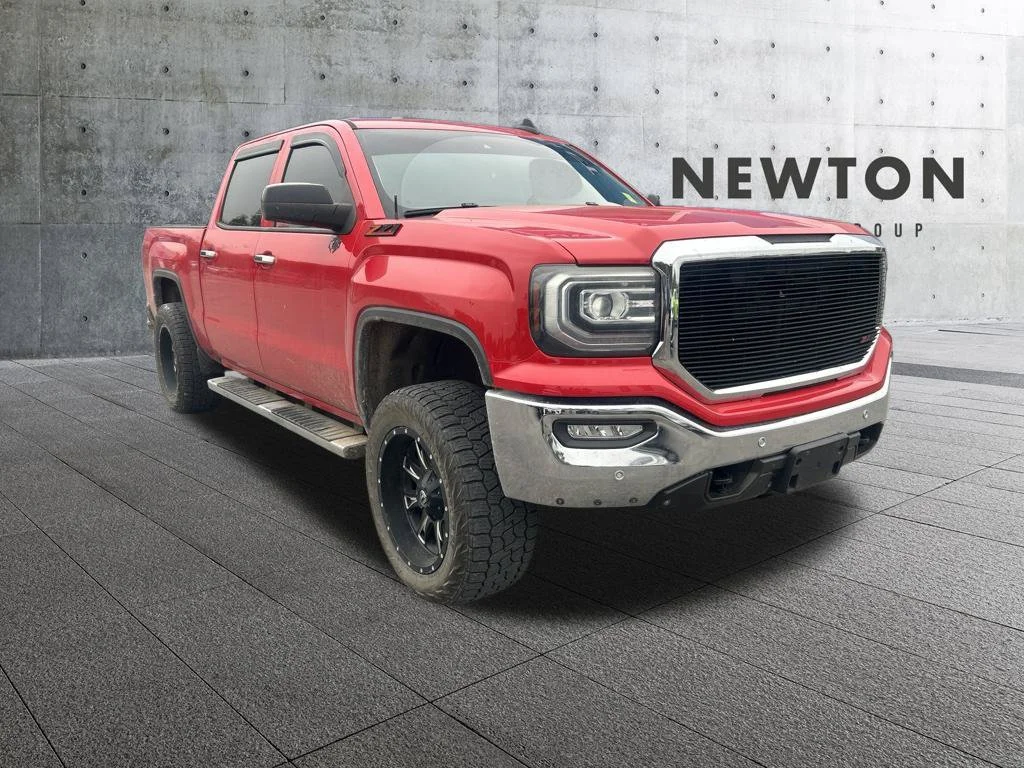 Used 2018 Cardinal Red GMC SLT image 1