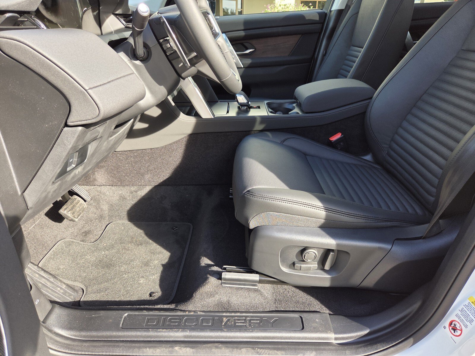2025 Land Rover Discovery Sport S - Photo 15