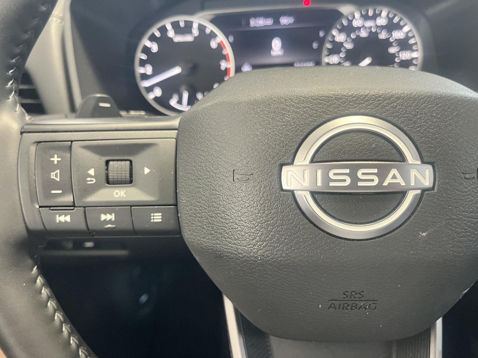 Used 2025 Deep Ocean Blue Pearl Nissan SV image 25