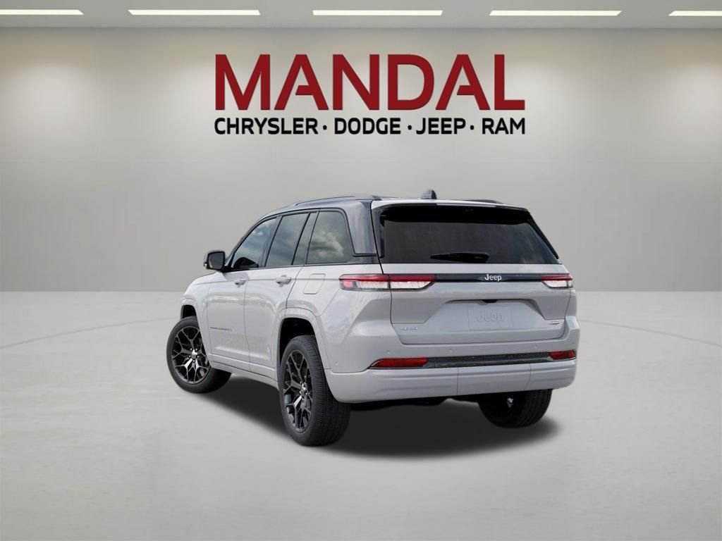 New 2026 Bright White Clear-Coat Exterior Paint Jeep Summit image 3