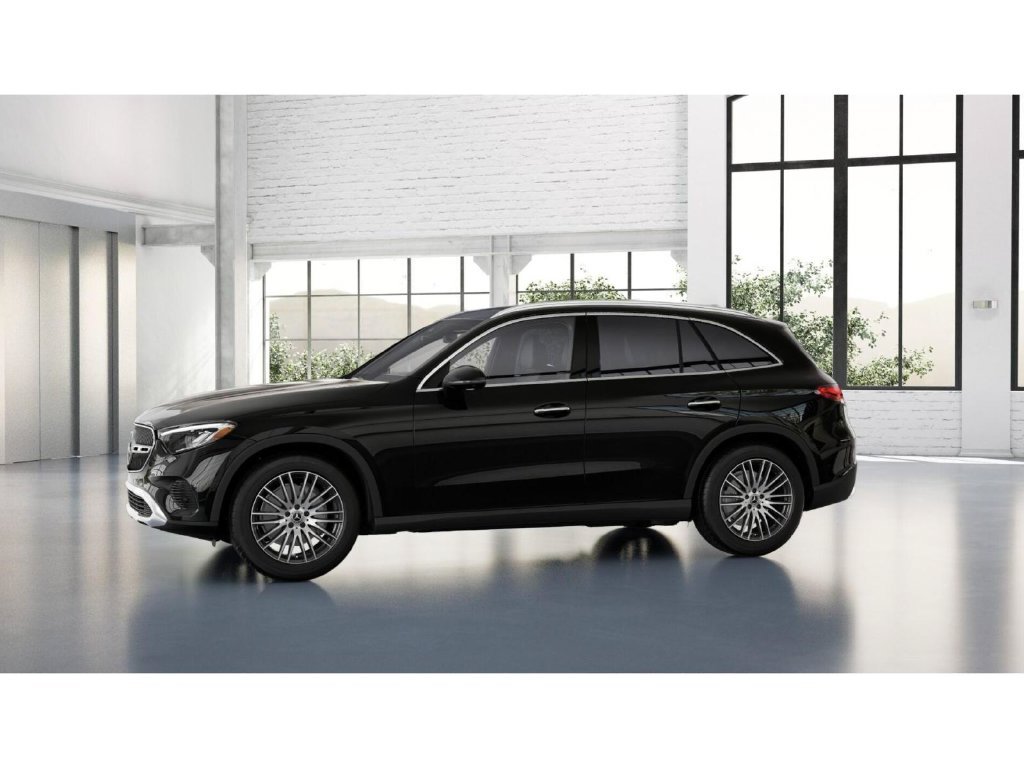 New 2027 Black Mercedes-Benz GLC 300 image 36