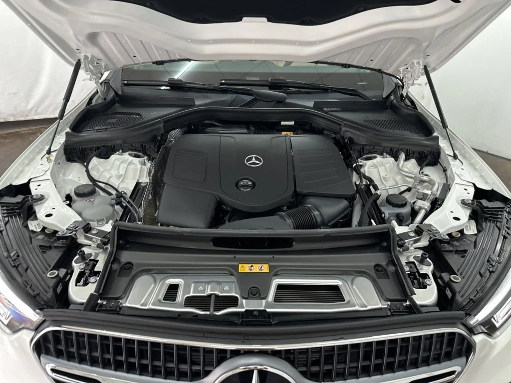 Used 2026 White Mercedes-Benz GLC 300 image 29