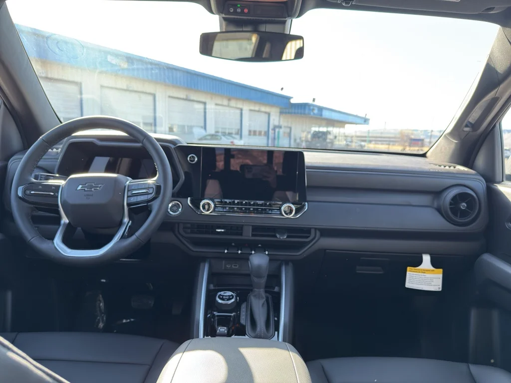 2025 Chevrolet Colorado Trail Boss - Photo 17