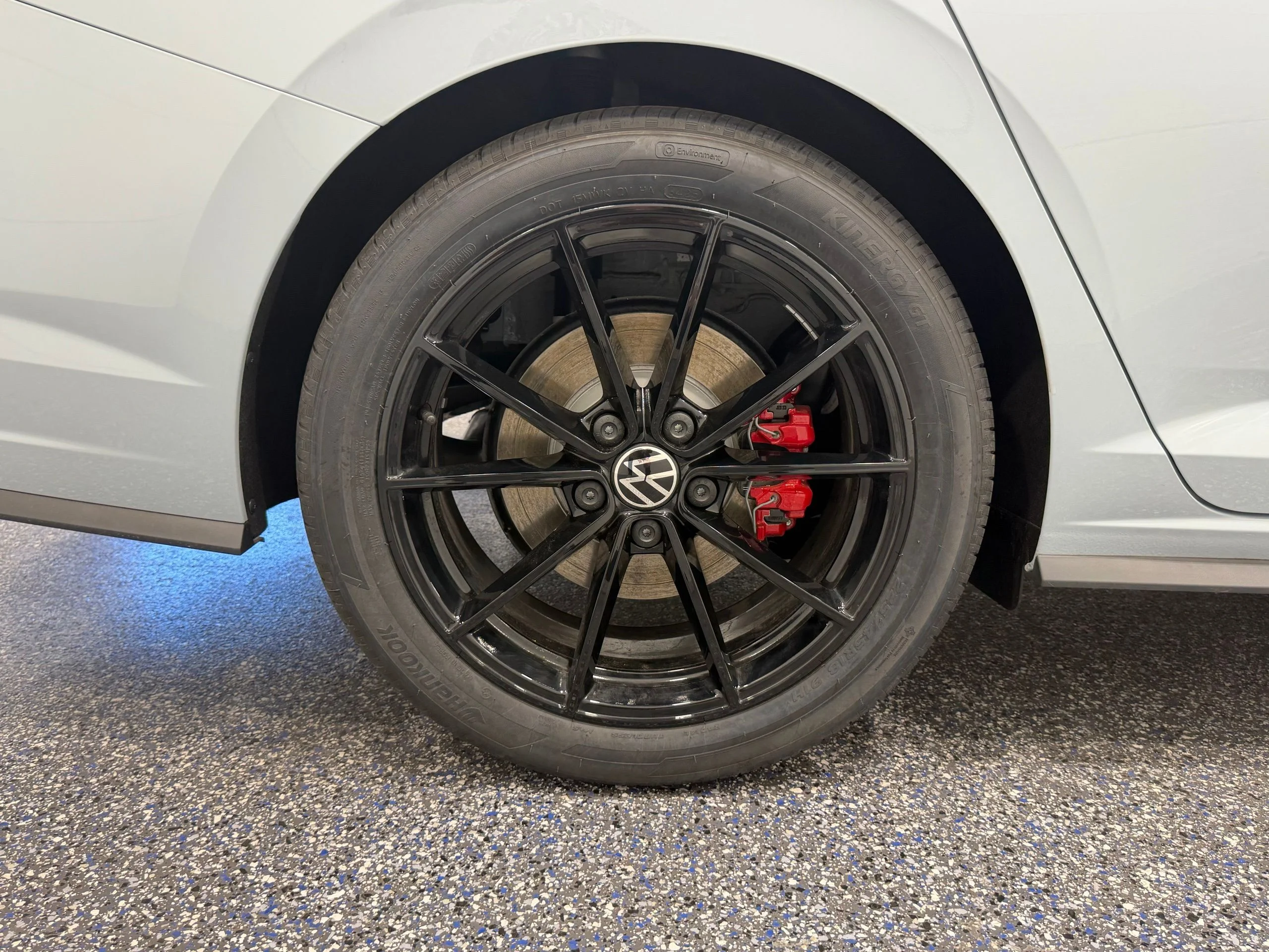 New 2026 Gray Volkswagen 2.0T Autobahn image 13