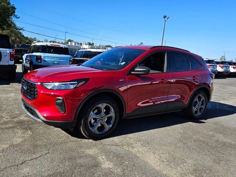 New 2026 Rapid Red Metallic Tinted Clearcoat Ford ST-Line image 3