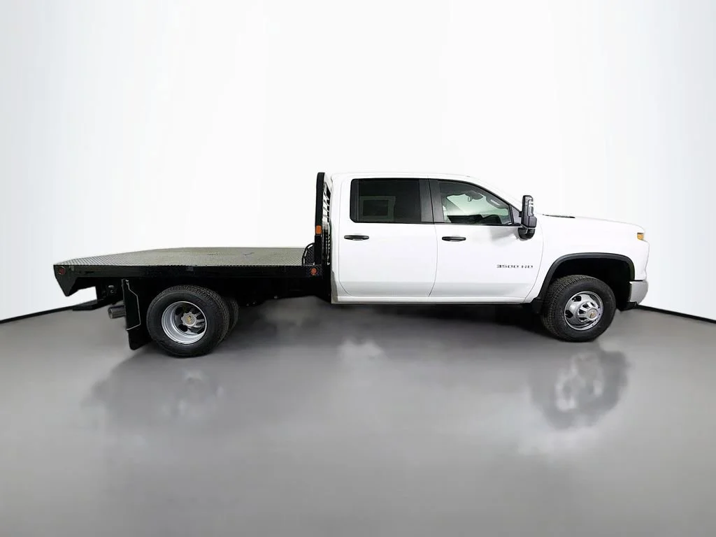 New 2026 Summit White Chevrolet Work Truck image 4