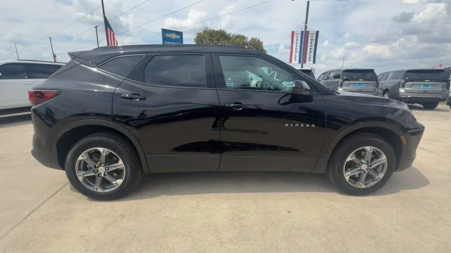 2024 Chevrolet Blazer 2LT - Photo 9