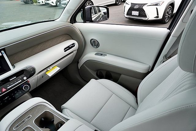 New 2026 Gray Hyundai SEL Premium image 26