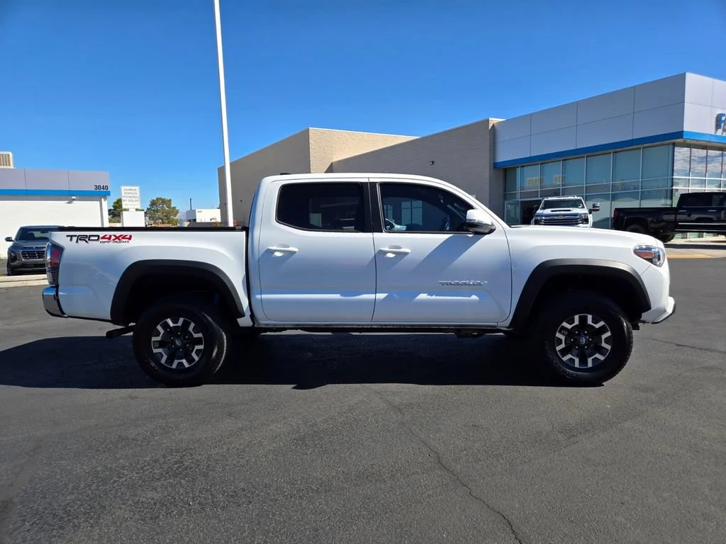 Used 2023 Ice Cap Toyota SR image 7