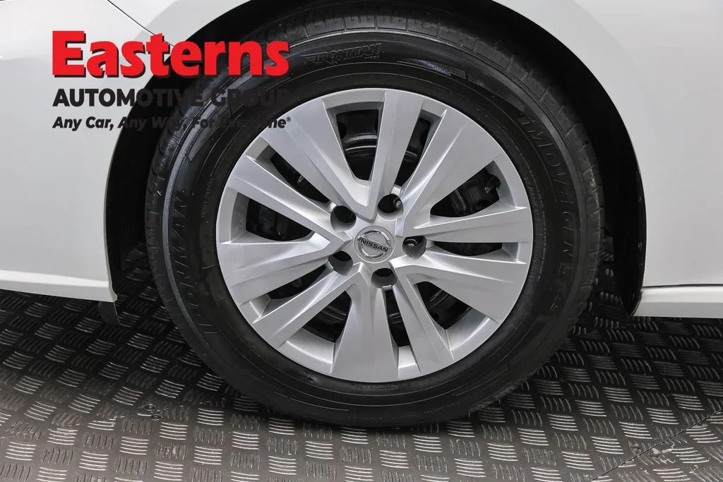 Used 2024 White Nissan 2.5 S image 31