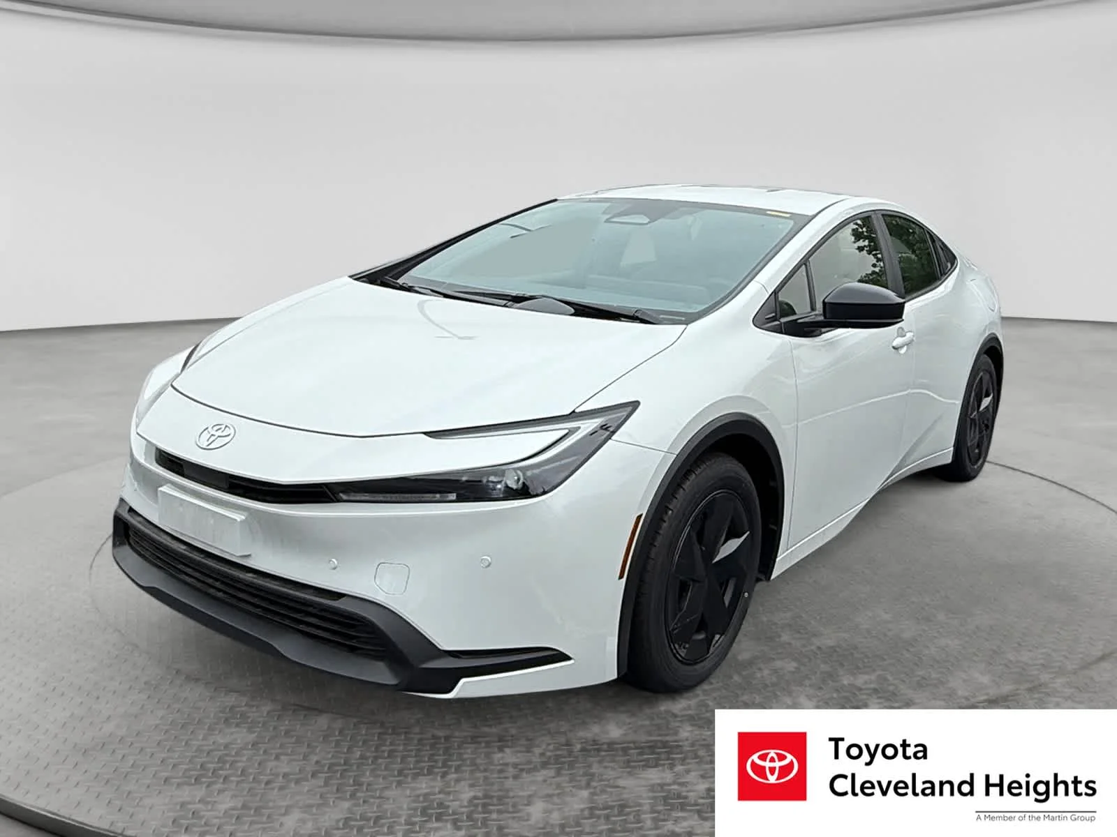2026 Toyota Prius LE FWD's photo