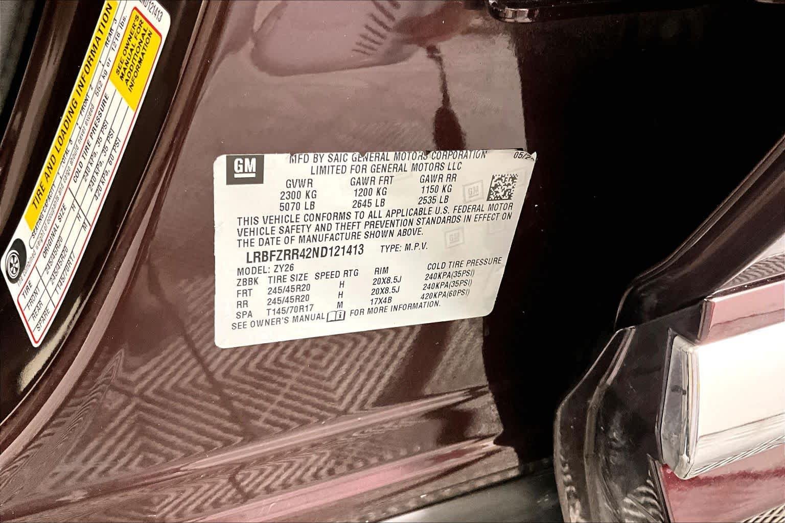 Used 2022 Rich Garnet Metallic Buick Avenir image 33