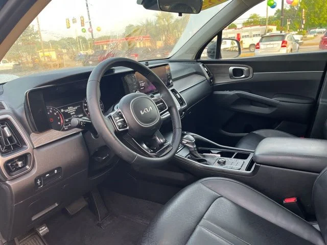 Used 2023 Black Kia X-Line S image 6