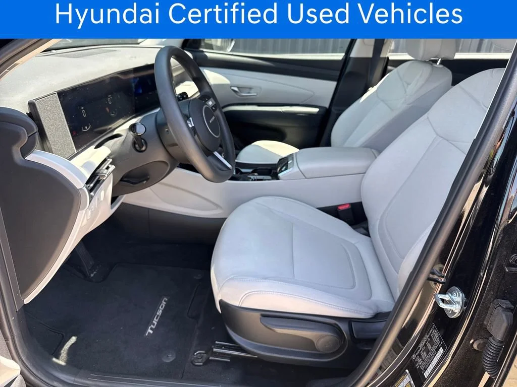 Certified Pre-Owned 2025 Hyundai Tucson SE