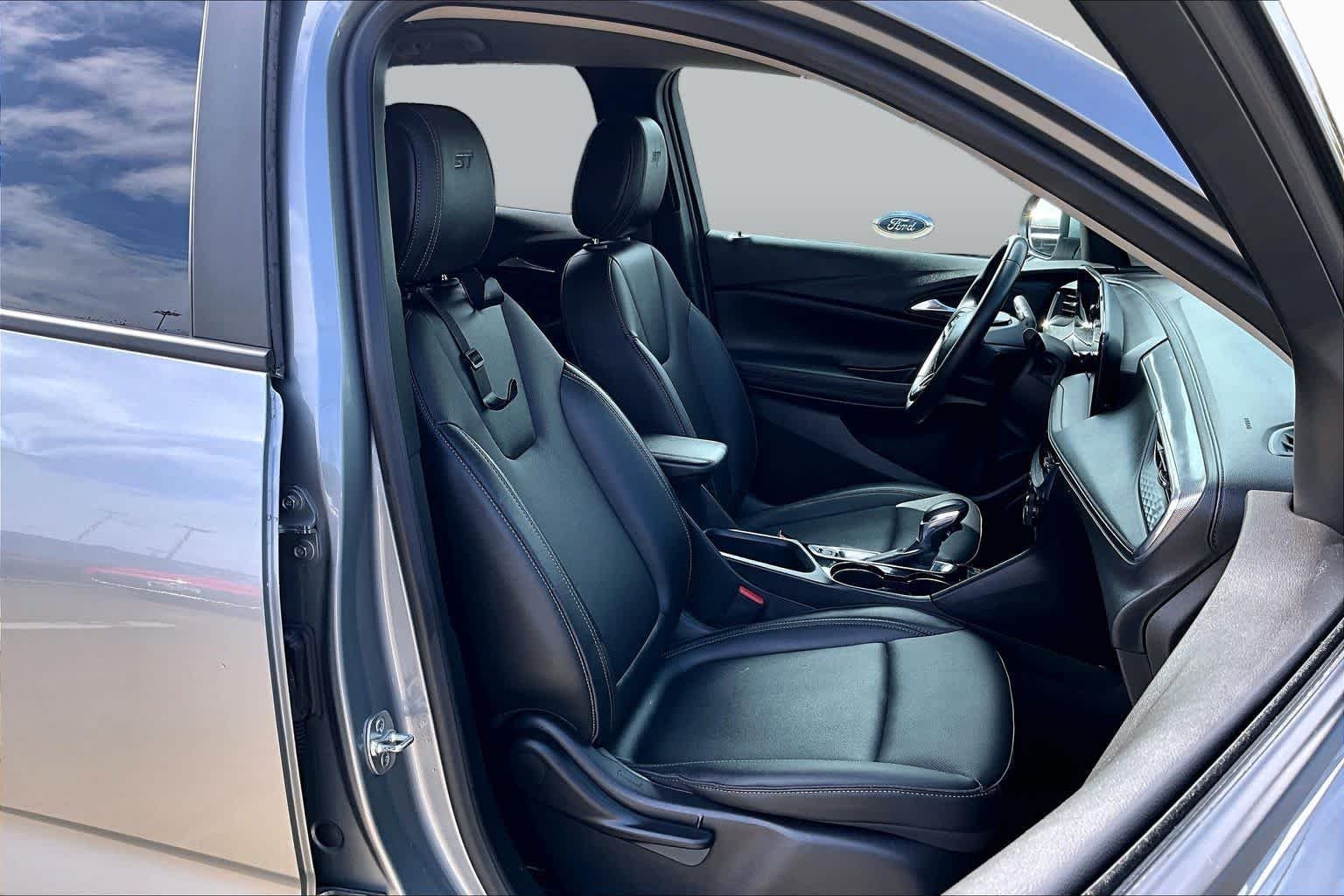 Used 2024 Moonstone Gray Metallic Buick Sport Touring image 9