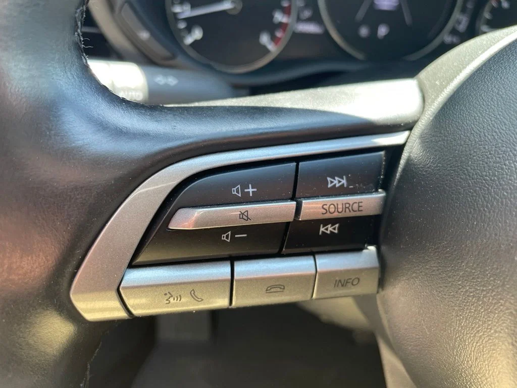 Used 2022 Machine Gray Mazda Select image 17