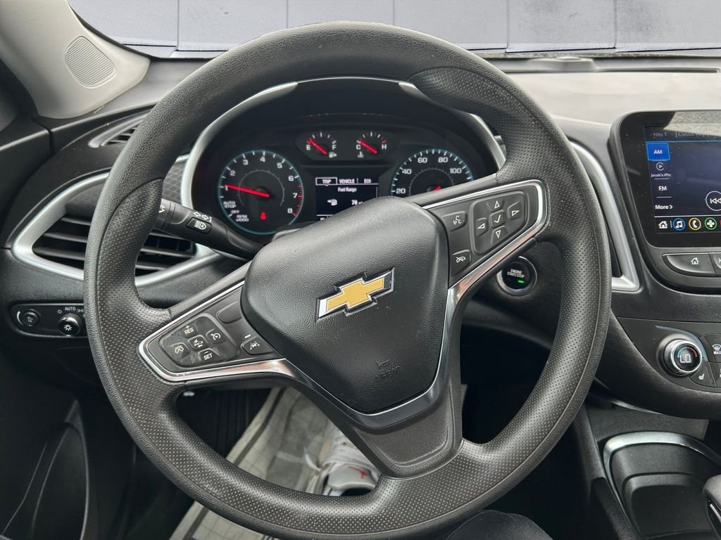 Used 2023 Gray Chevrolet LT image 9