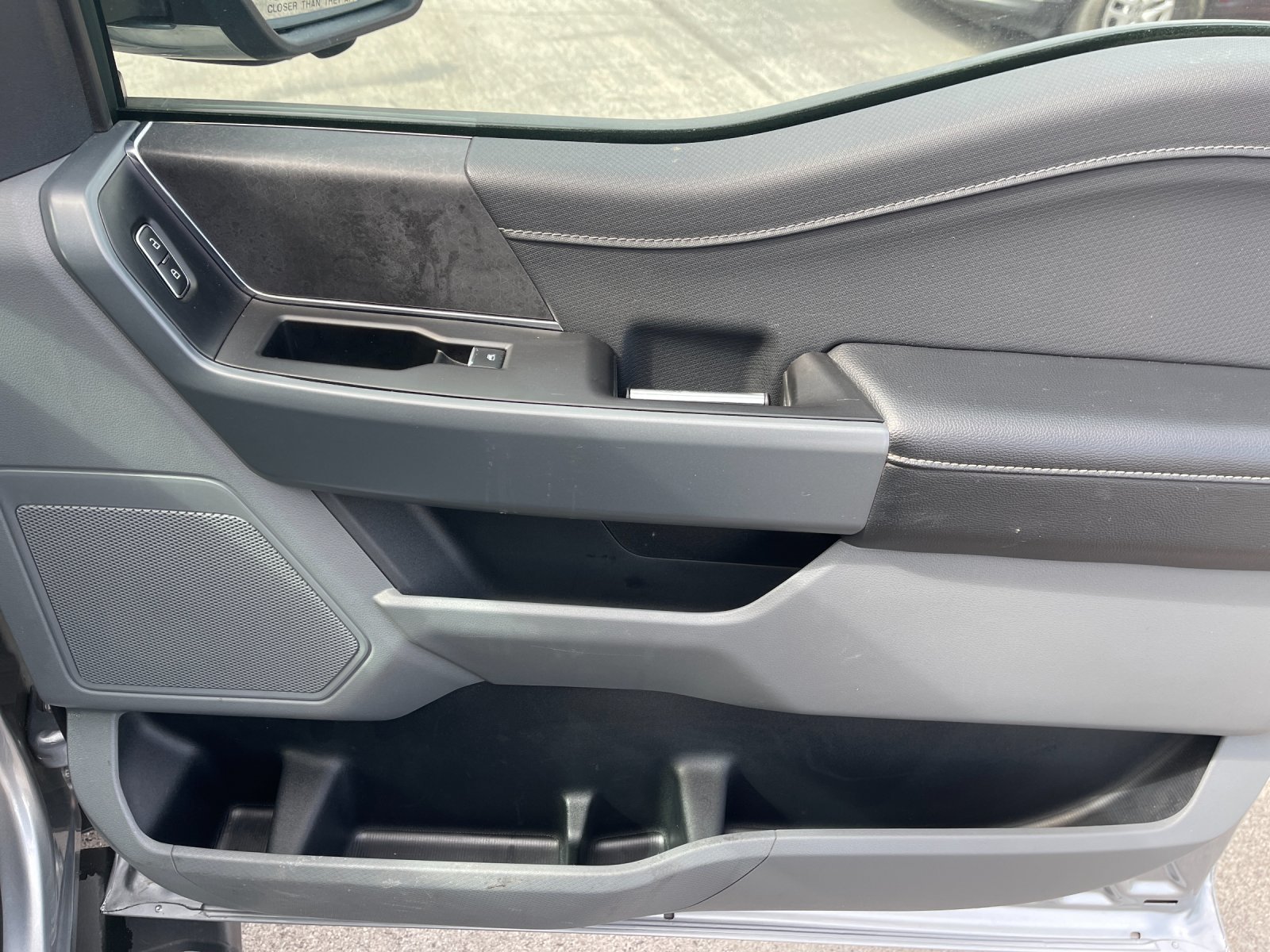 Used 2024 Silver Metallic Ford XLT image 18