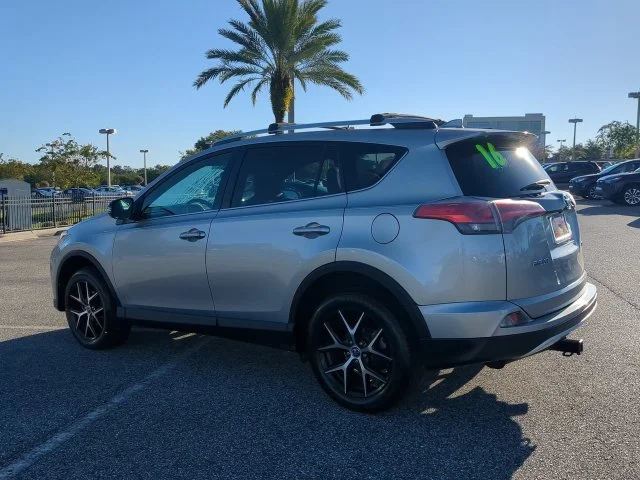 Used 2016 Silver Toyota SE image 6