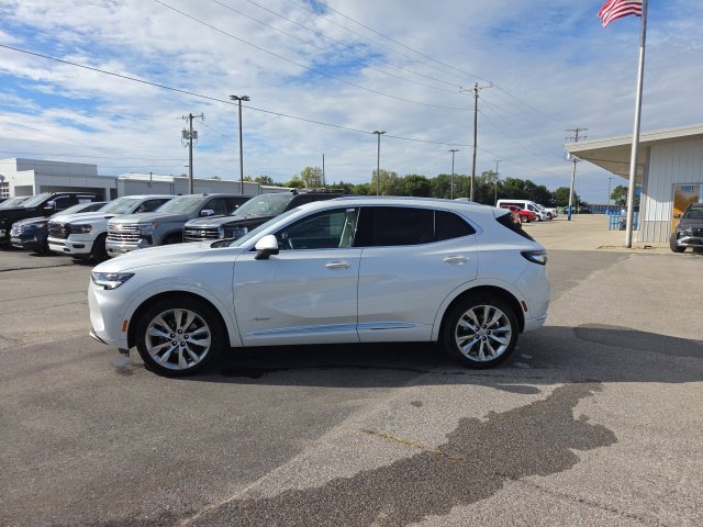 Used 2023 White Buick Avenir image 9