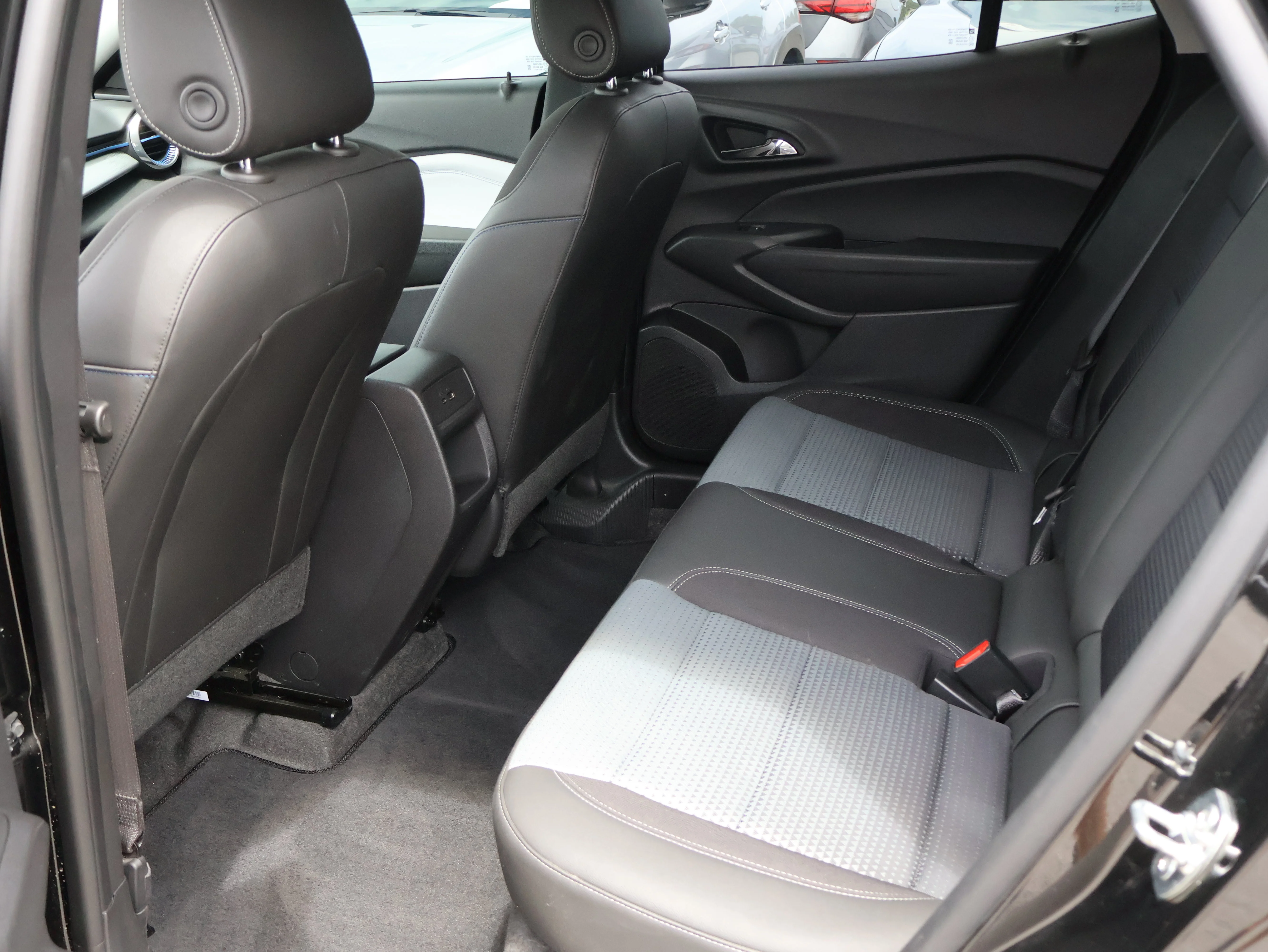Used 2026 Mosaic Black Metallic Chevrolet LT image 9