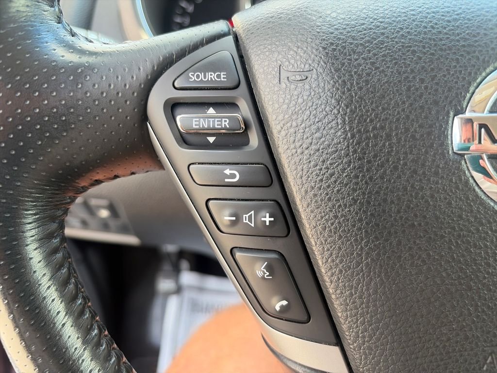 Used 2014 Midnight Nissan SV image 31