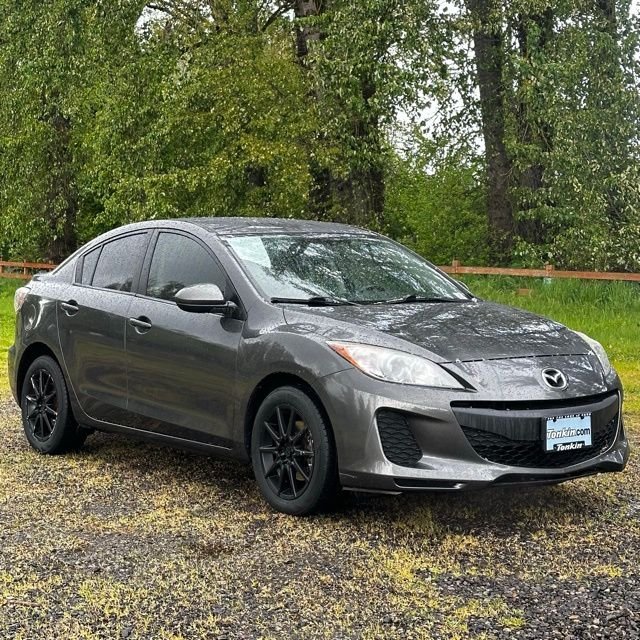 Used 2012 Mazda MAZDA3 i Touring with VIN JM1BL1V80C1570910 for sale in Gladstone, OR