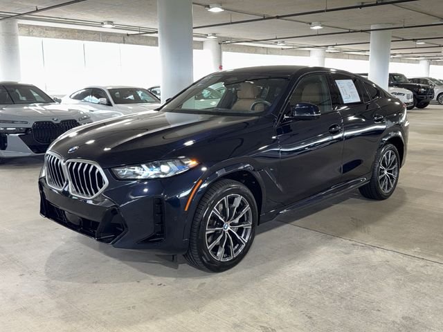 Certified Used 2025 Carbon Black Metallic BMW xDrive40i image 4