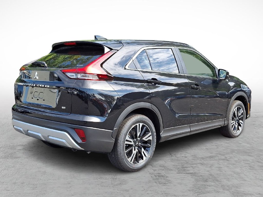 New 2026 Black Mitsubishi SE 1.5T S-AWC image 4