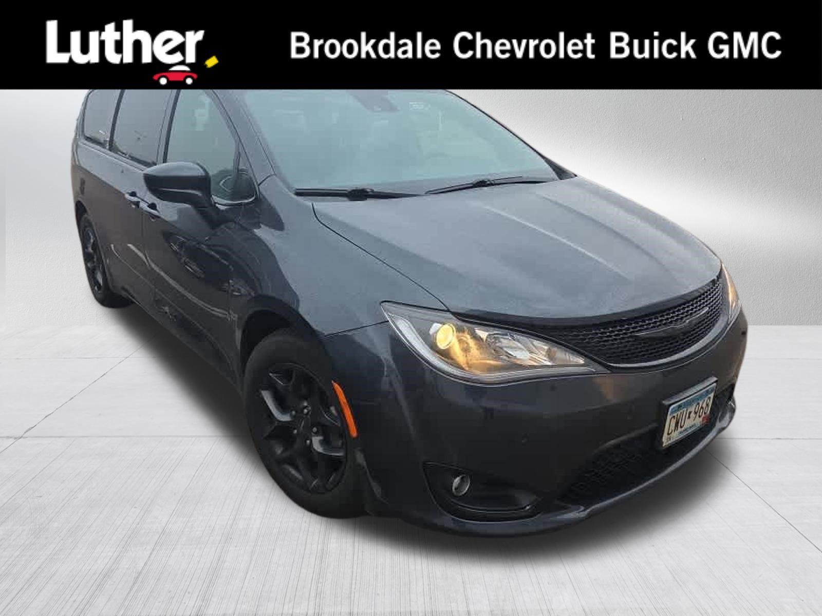 2019 Chrysler Pacifica Touring L Plus's photo