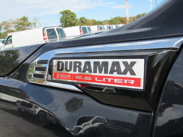 New 2026 Titanium Rush Metallic GMC SLT image 9