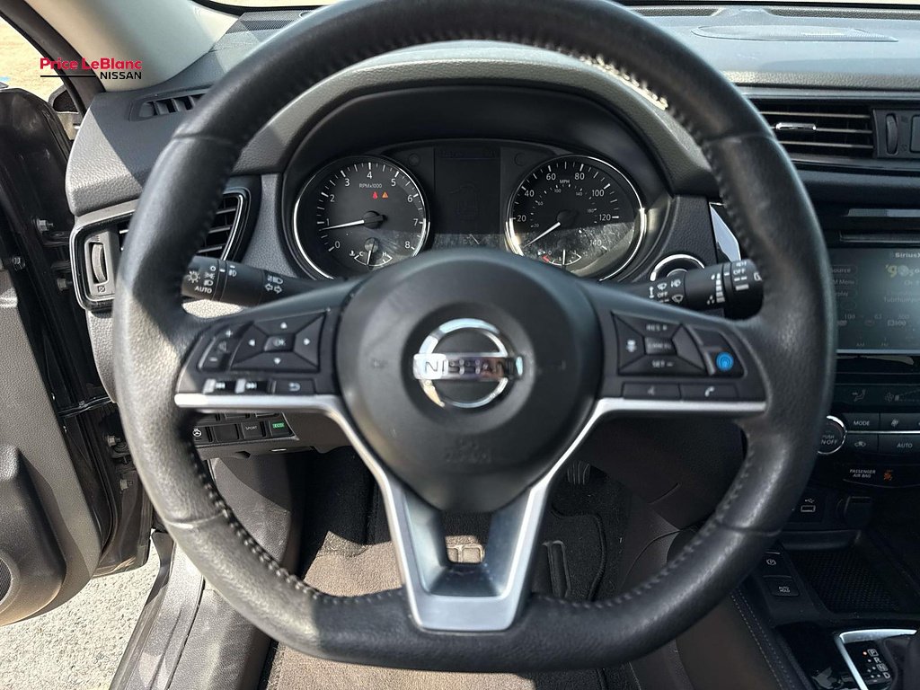 Used 2019 Gun Metallic Nissan SL image 20