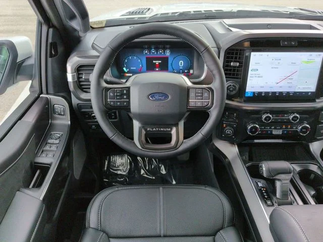 New 2026 Star White Metallic Tri-Coat Ford Platinum® image 15