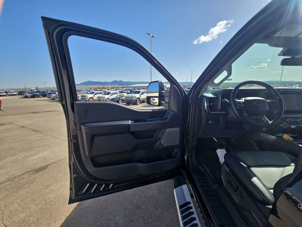 Used 2023 Agate Black Metallic Ford Lariat image 26