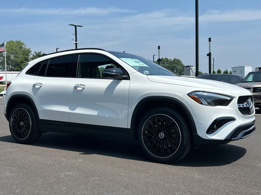 New 2026 Polar White Mercedes-Benz GLA 250 image 2