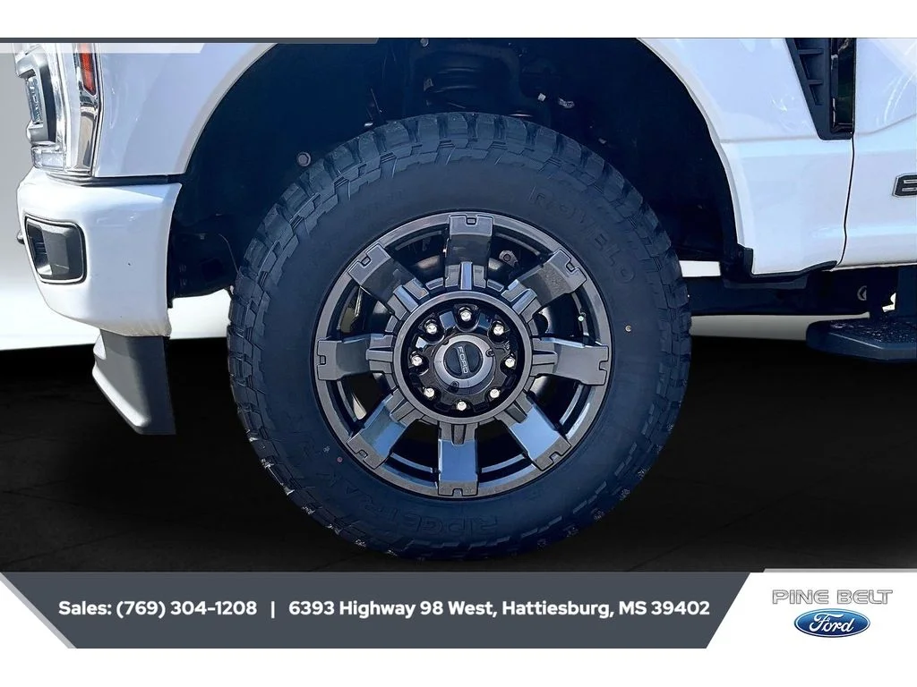 Used 2024 Oxford White Ford XL image 7