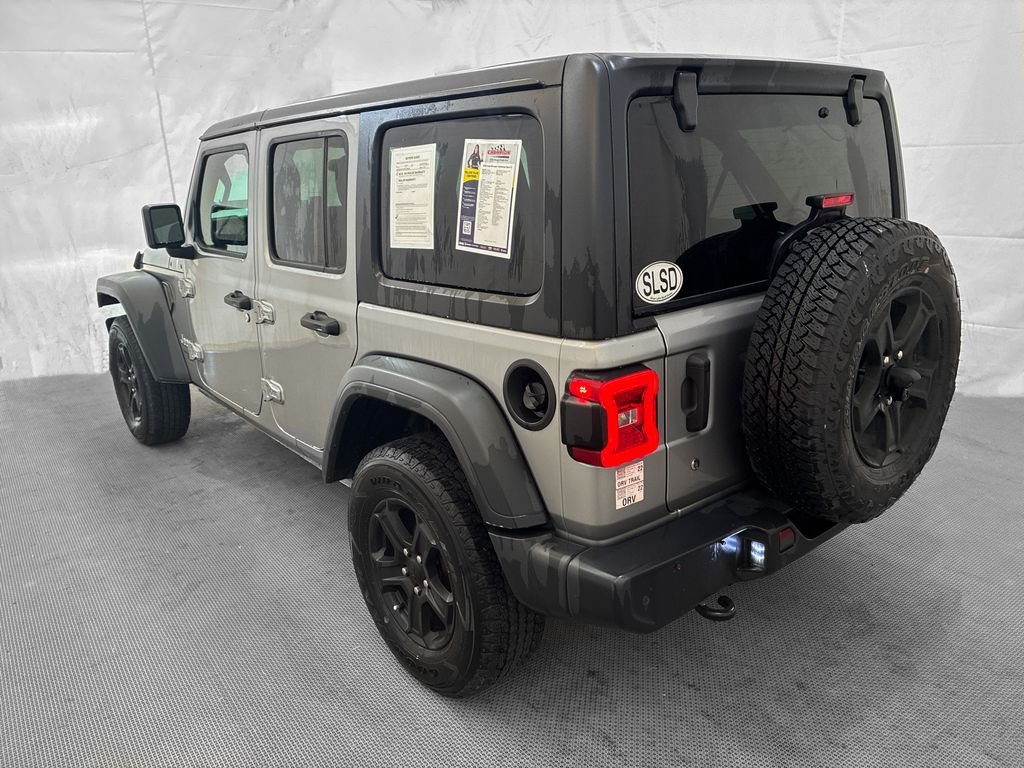 Used 2018 Billet Silver Metallic Clearcoat Jeep Unlimited Sport S image 4