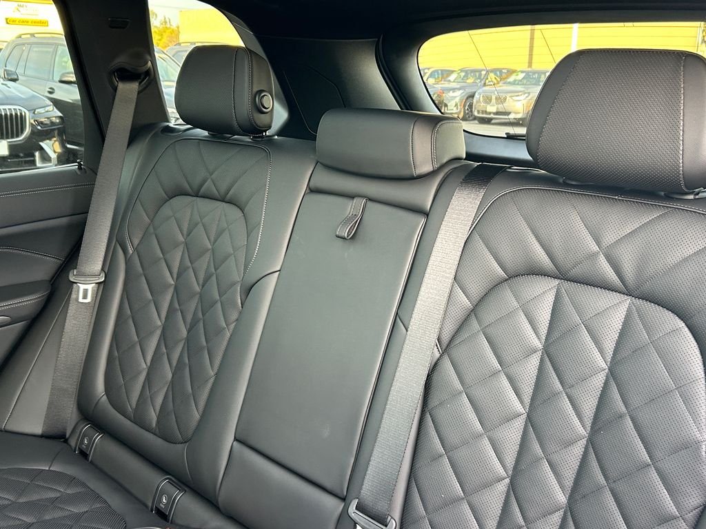 2026 BMW X5 50e - Photo 32