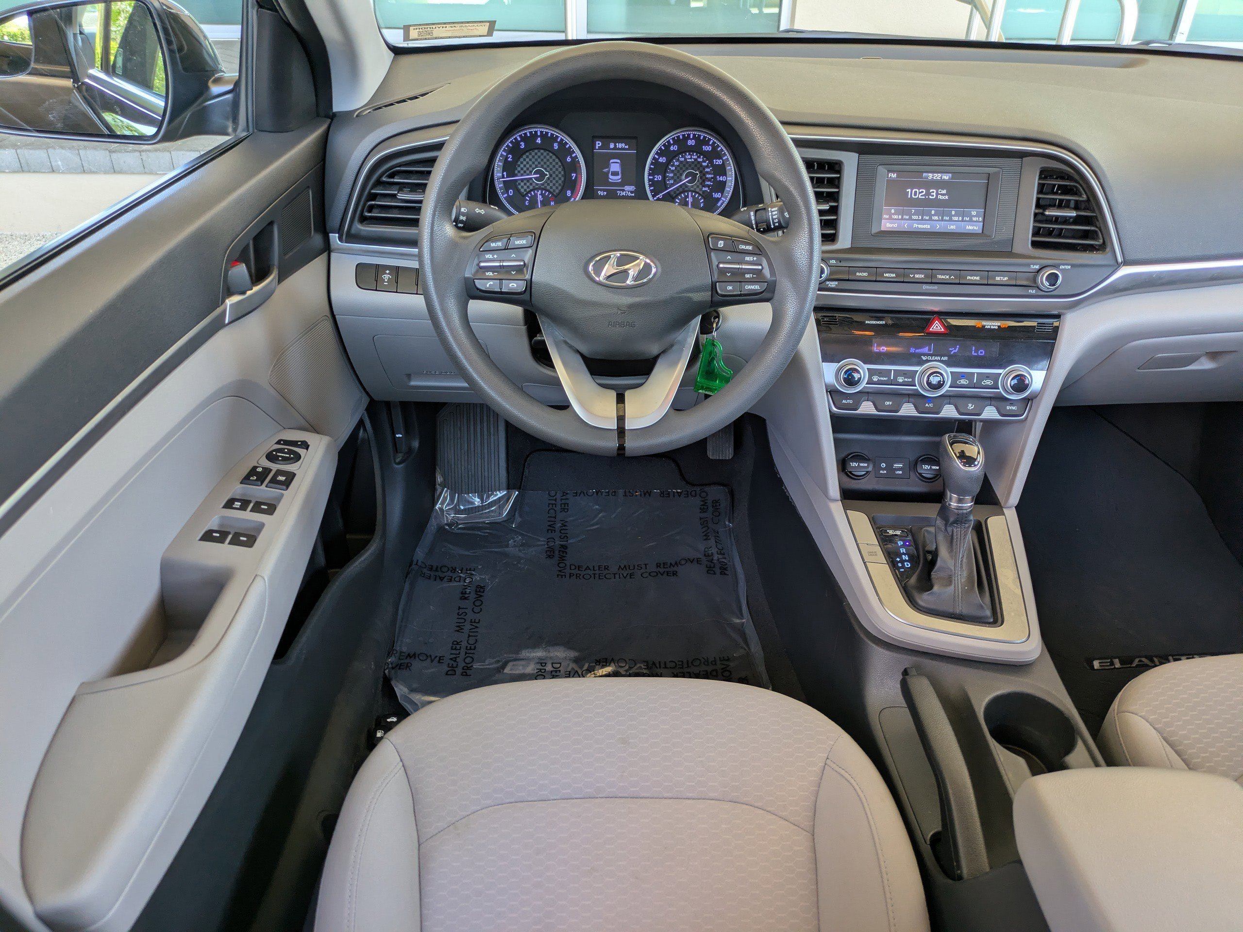 2020 Hyundai Elantra SE - Photo 14