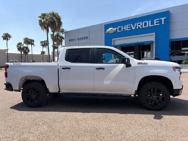 New 2026 Summit White Chevrolet LT Trail Boss image 4