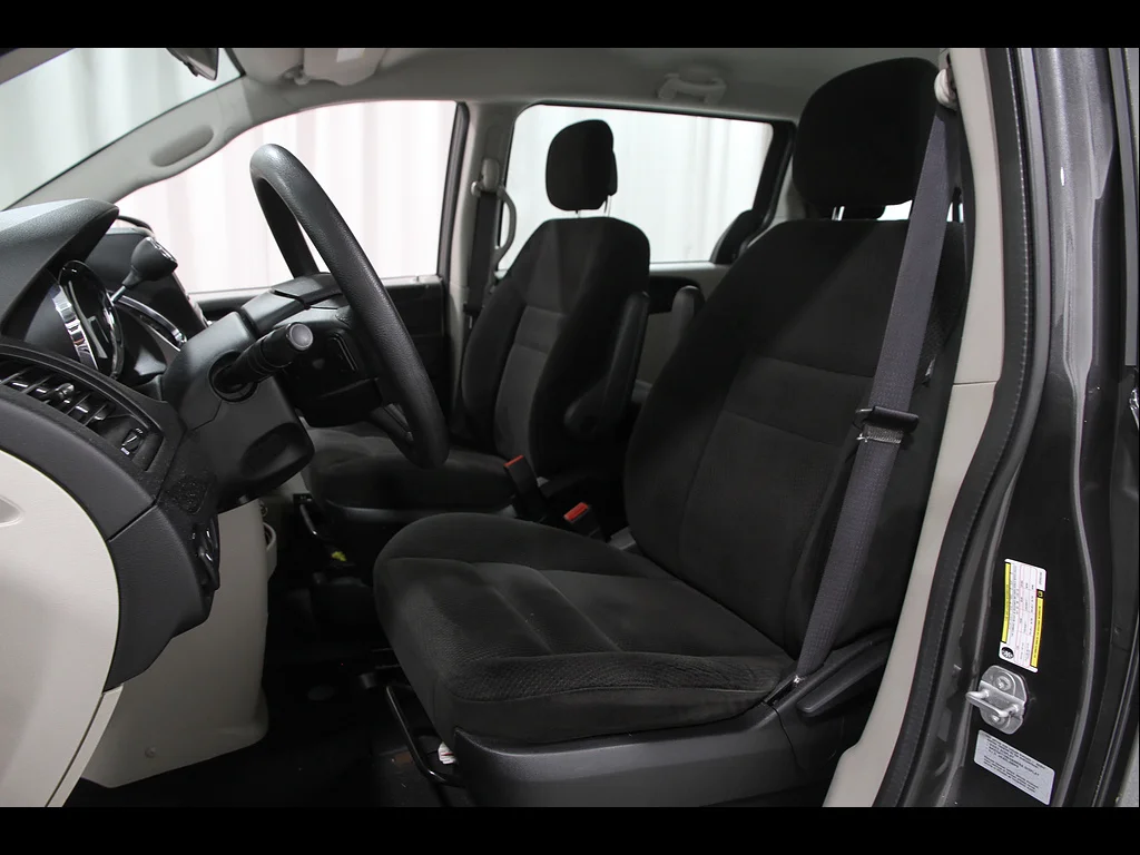 Used 2016 Granite Crystal Metallic Clear Coat Dodge American Value Package image 5